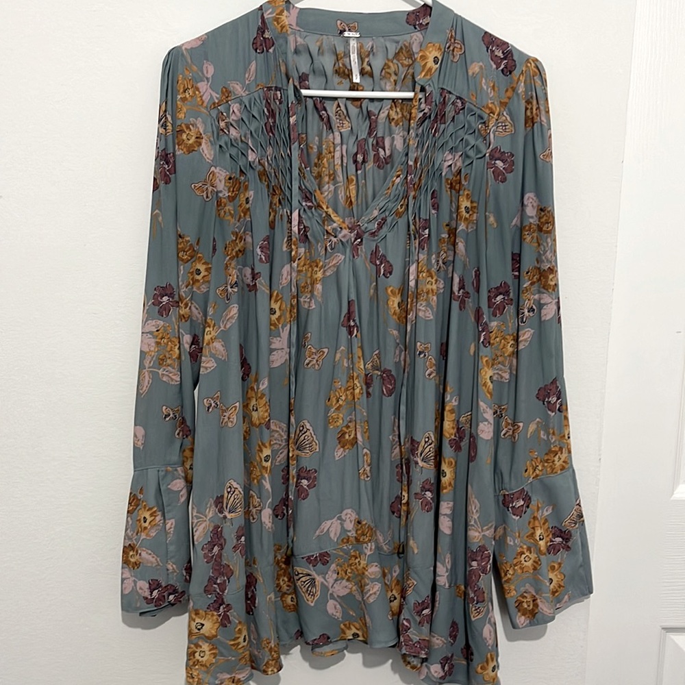 Free People Blue Pebble Crepe Floral Gauze Hem Bell-Sleeve Boho Blouse S Womens